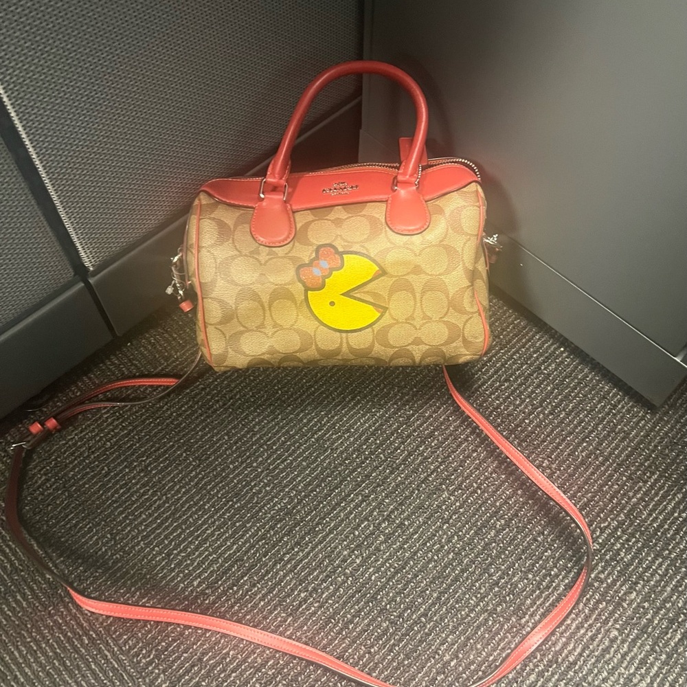 Coach MS. Pac-Man Bennett